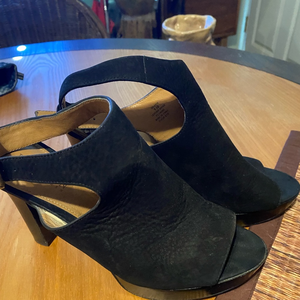 Ralph Lauren Leather 4” high heels